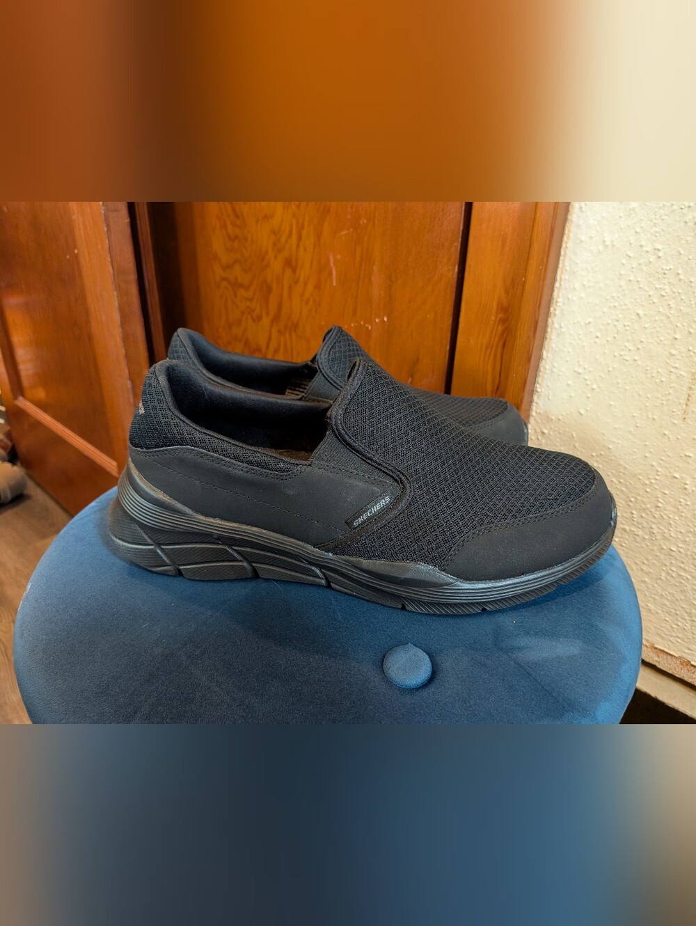 Skechers Mens Extra Wide 9.5/42.5 Black Slip-On Mesh Comfort Memory Foam Loafers - Picture 4 of 11
